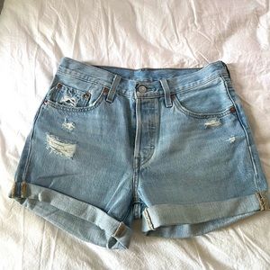 Levi’s 501 light wash shorts